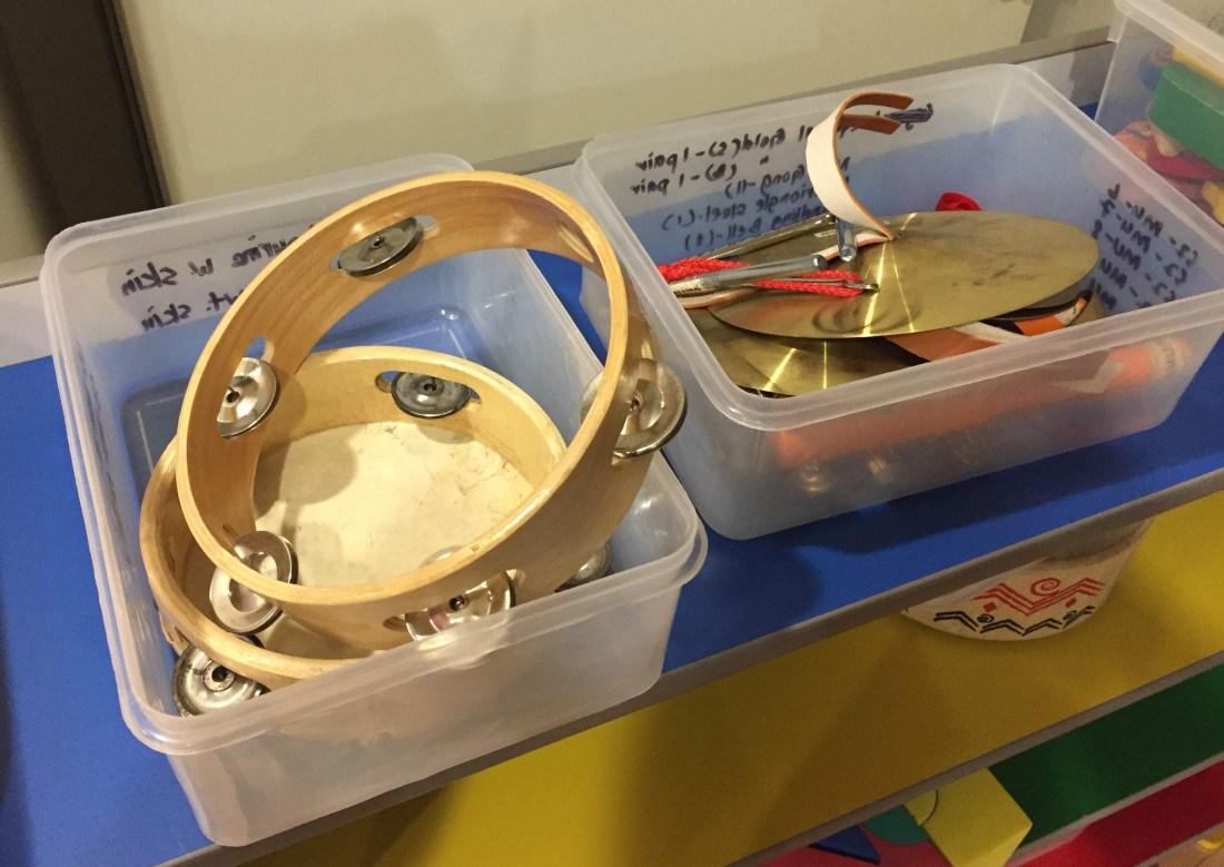 Music instruments-min